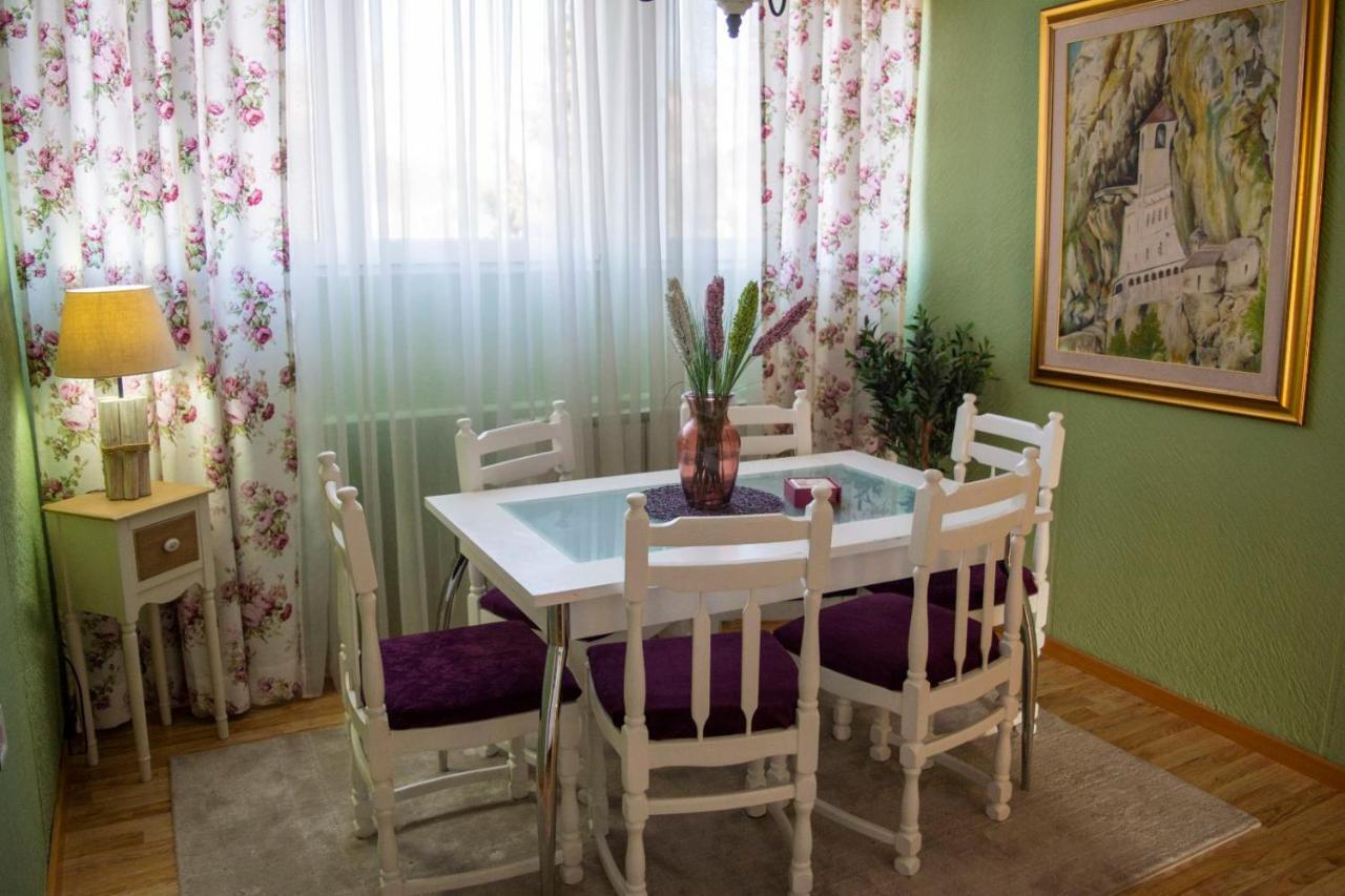 Apartment Dadi Cetynia Zewnętrze zdjęcie