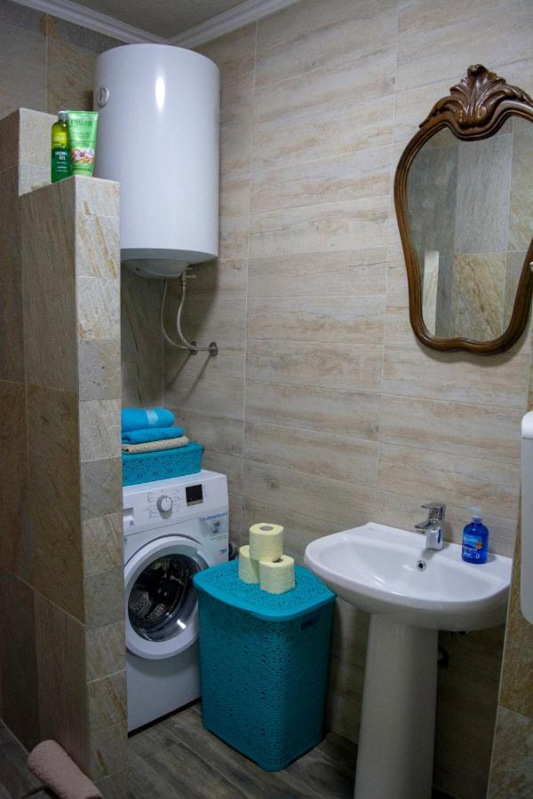 Apartment Dadi Cetynia Zewnętrze zdjęcie