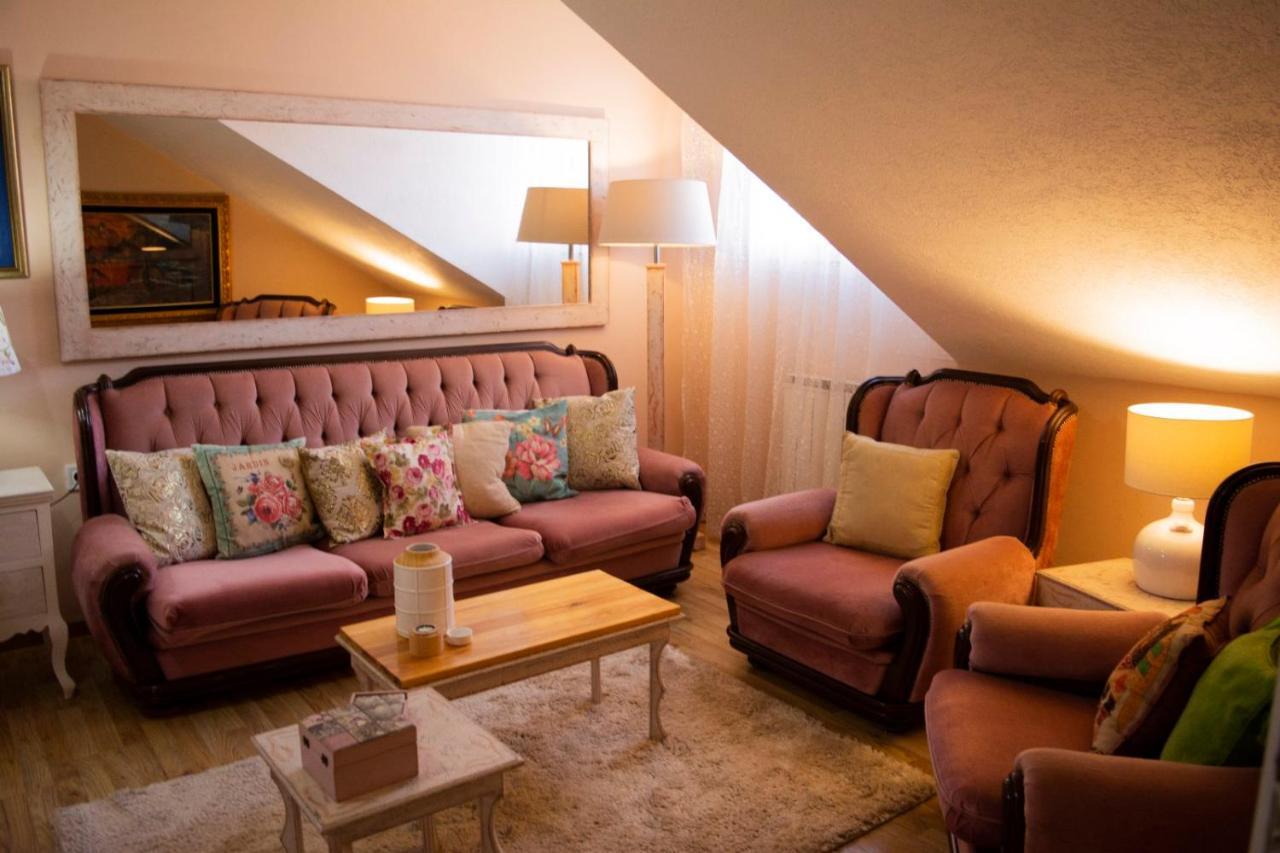 Apartment Dadi Cetynia Zewnętrze zdjęcie